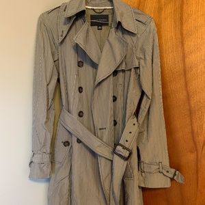 Banana Republic Trench Coat Small